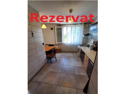 Vanzare Apartament 3 camere Semidecomandat Berceni-Uioara