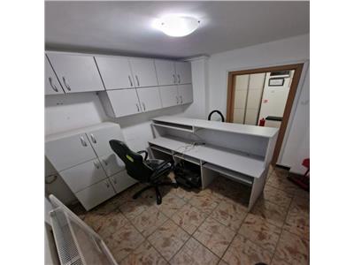 Vanzare Apartament 4 Camere Semidecomandat Aparatorii Patriei-Panselelor