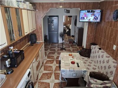 Vanzare Apartament 3 Camere Decomandat Aparatorii Patriei-Mariuca