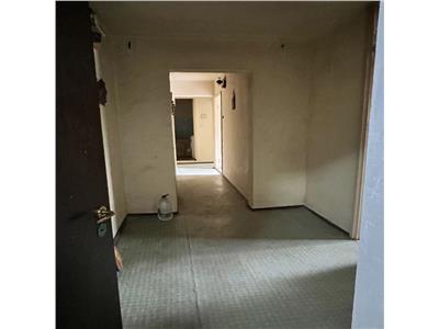 Vanzare Apartament 3 Camere Decomandat Berceni-Anton Bacalbasa