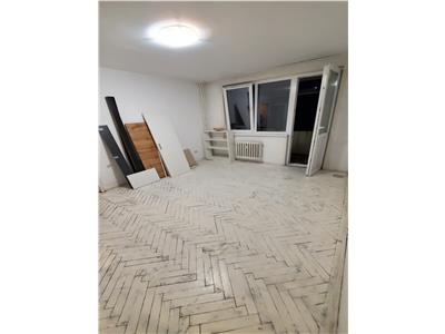 Vanzare Apartament 2 camere Brancoveanu-Secuilor