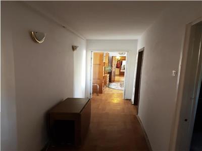 Vanzare Apartament 3 Camere Semidecomandat Berceni-Vatra Dornei