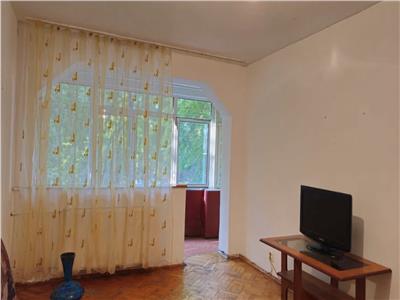 Vanzare Apartament 3 Camere Decomandat Berceni-Straduintei