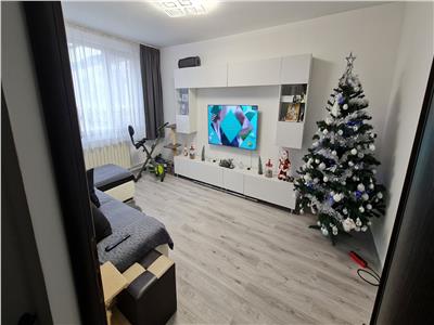 Vanzare Apartament 4 Camere Decomandat Berceni-Izvorul Muresului