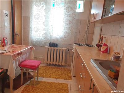 Vanzare Apartament 2 Camere Decomandat Aparatorii Patriei-Frumusani